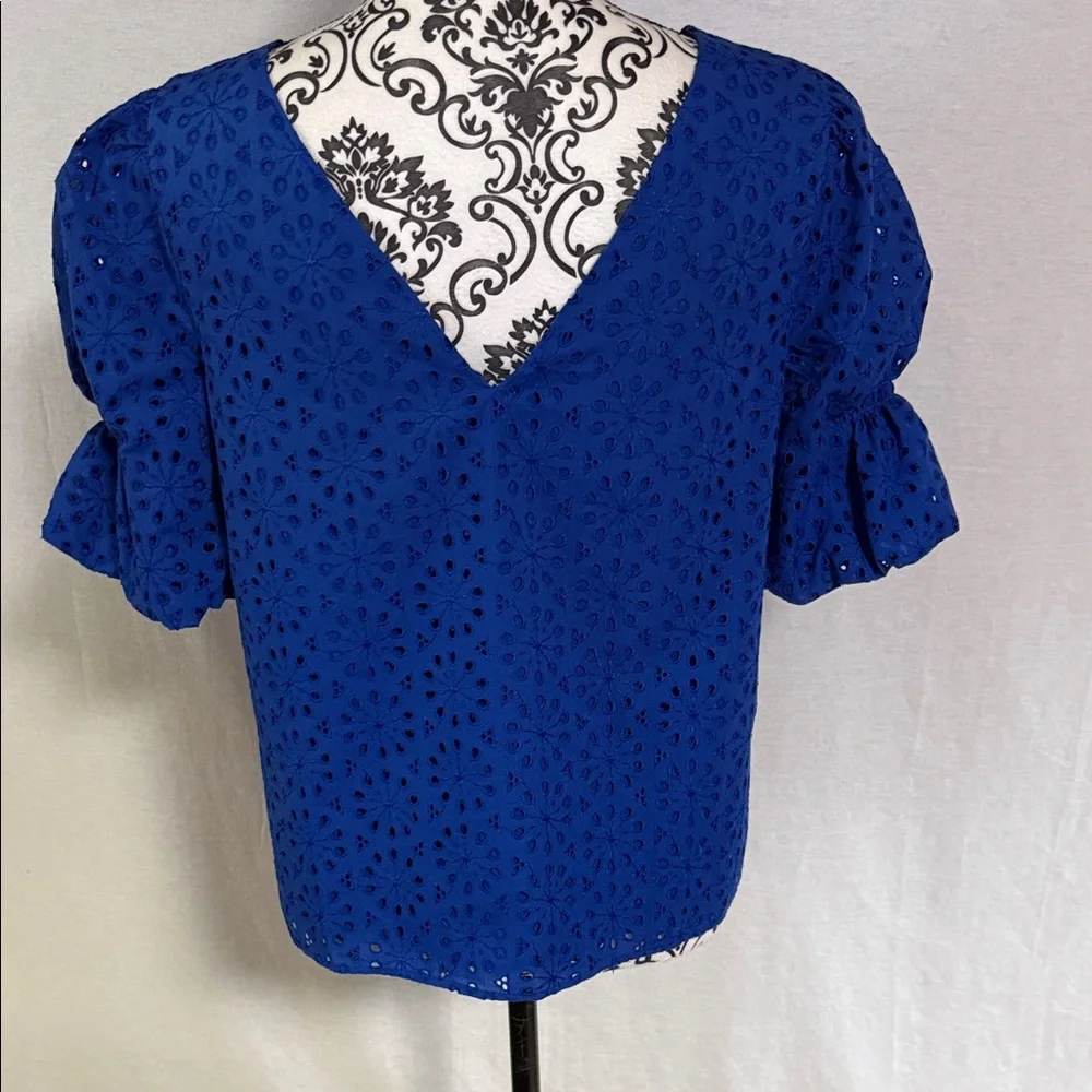 Lilly Pulitzer Shaila Top Baha Blue Eyelet Lined Blouse with puff sleeves Small